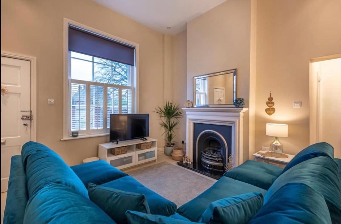 Choristers Mews: Luxury Cottage A Stones Throw From The Cathedral! Линкольн Экстерьер фото